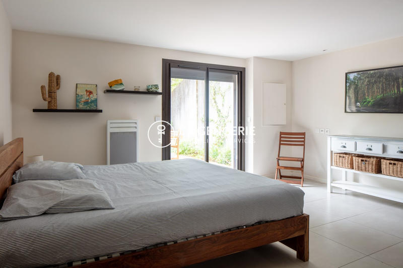 Maison - 190 m² - 6 pièces