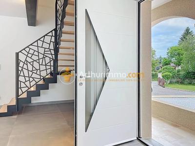 Maison - 175 m² - 5 pièces