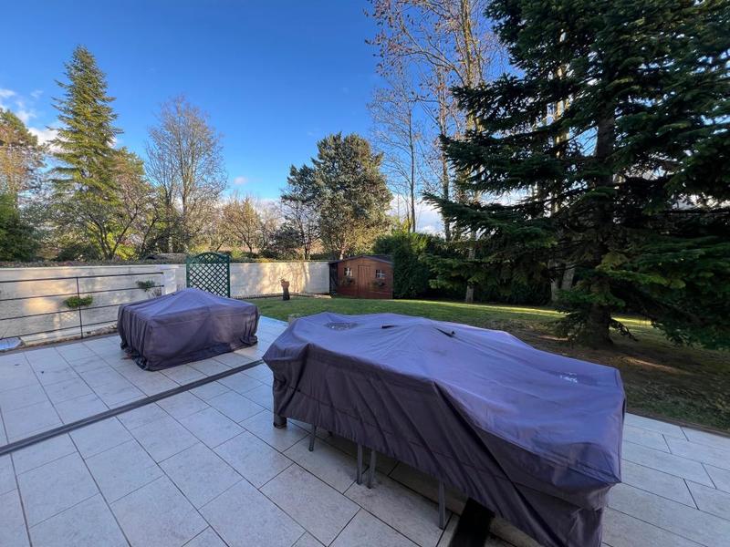 Villa - 185 m² - 6 pièces