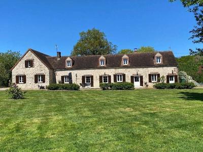 Maison - 303 m² - 10 pièces