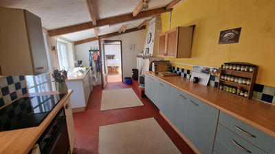 Maison - 140 m² - 5 pièces