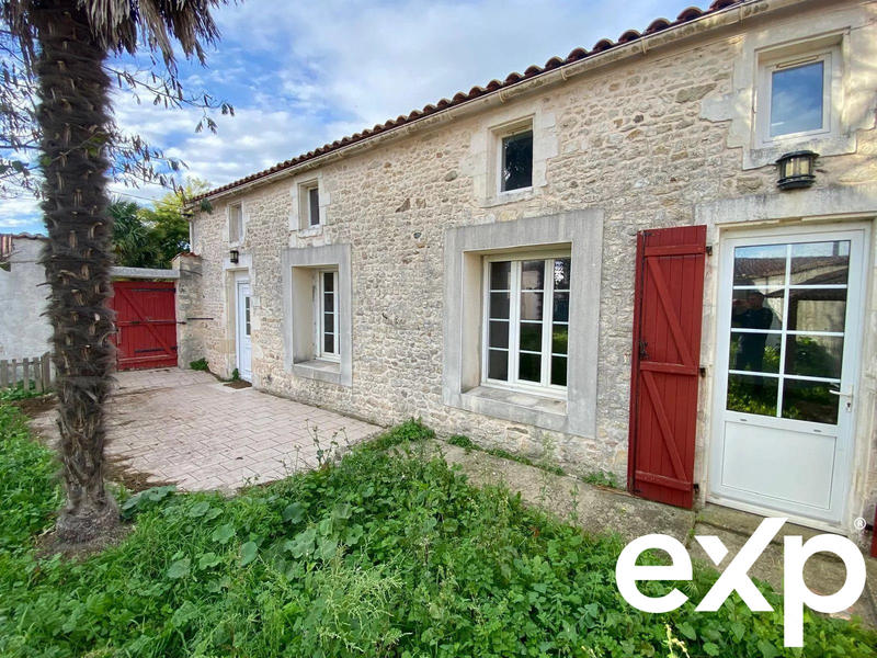 Maison traditionnelle - 134 m² - 4 pièces