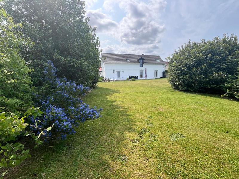 Maison - 195 m² - 9 pièces