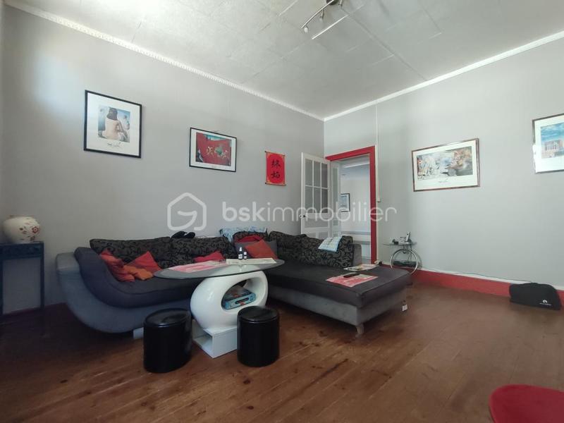 Maison - 200 m² - 7 pièces