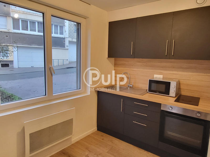 Studio - 28 m² - 1 pièce