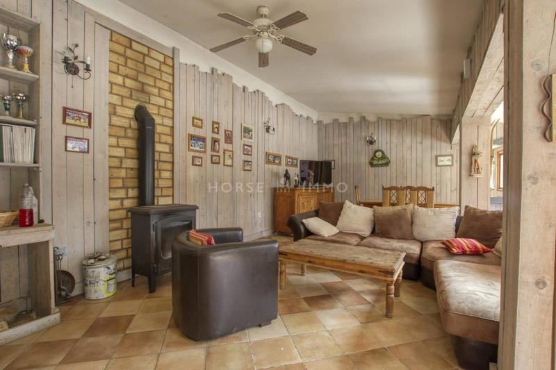 Haras - 600 m² - 20 pièces