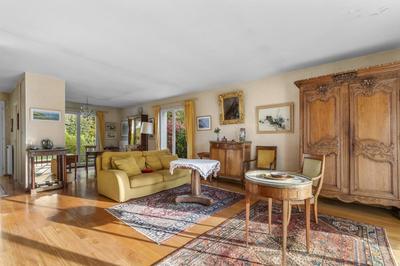 Maison - 160 m² - 8 pièces