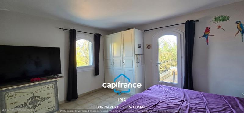 Propriété - 190 m² - 6 pièces