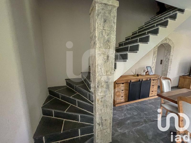 Maison - 152 m² - 7 pièces