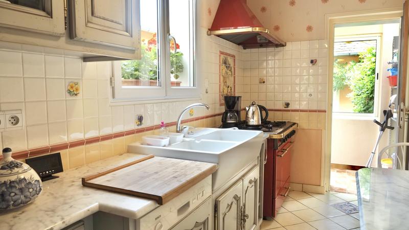 Maison - 245 m² - 11 pièces