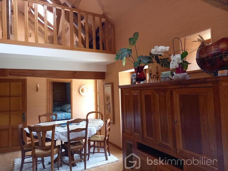 Maison - 205 m² - 8 pièces