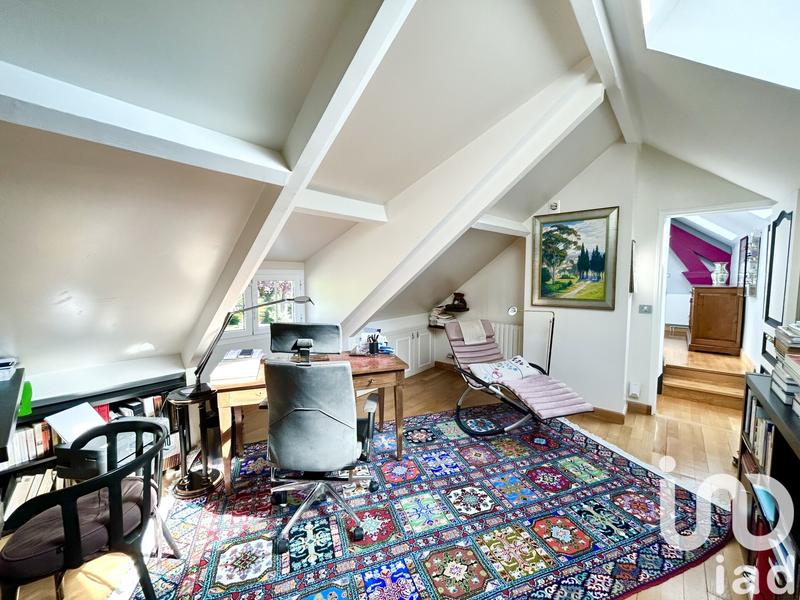 Maison - 313 m² - 9 pièces