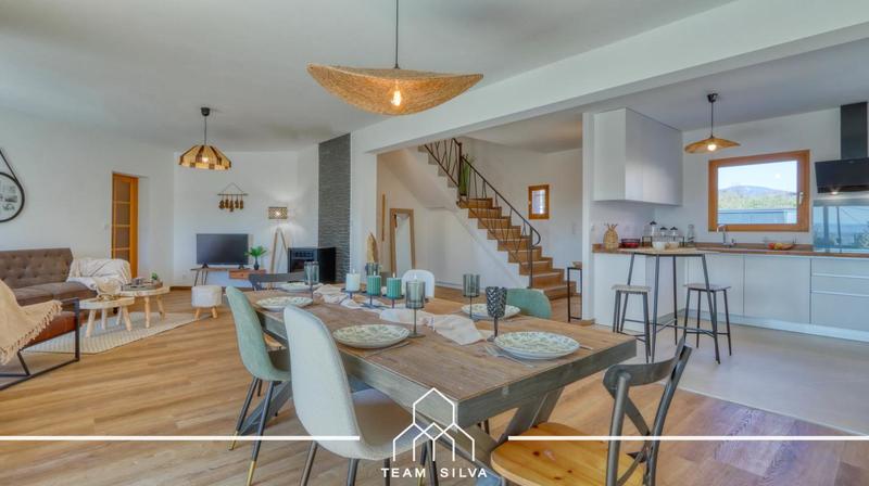 Maison - 159 m² - 6 pièces