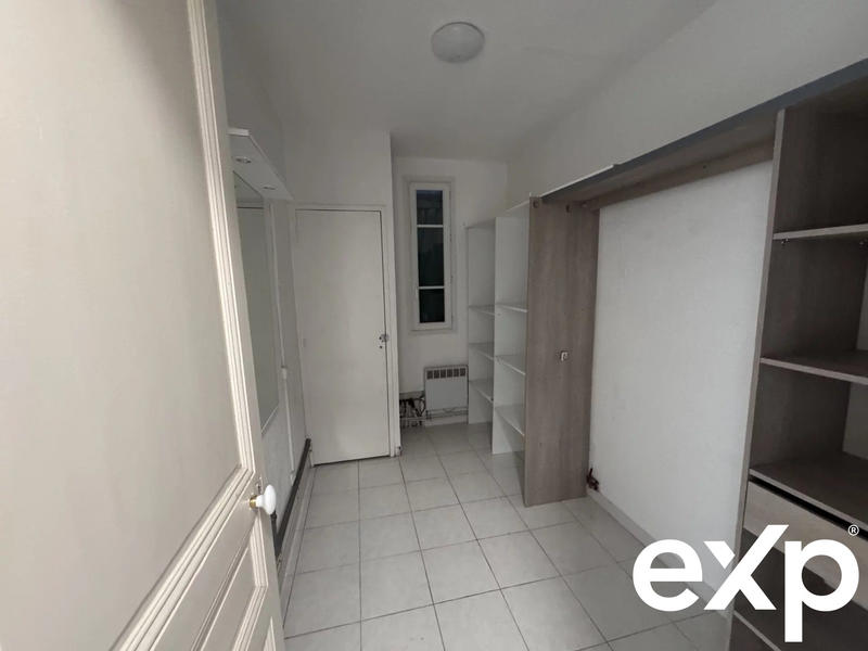 Fonds de commerce - Local commercial - 10 000 m²