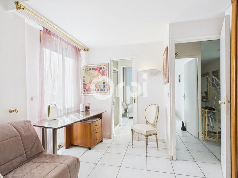 Appartement - 96 m² - 4 pièces