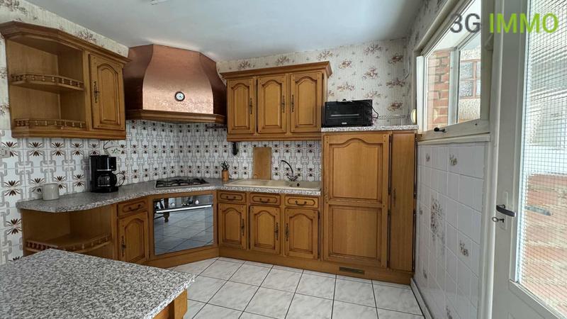 Maison - 94 m² - 5 pièces