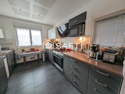 Maison - 83 m² - 4 pièces