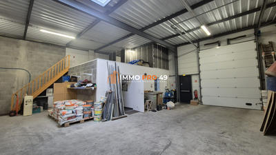 Local d'activités - 150 m²