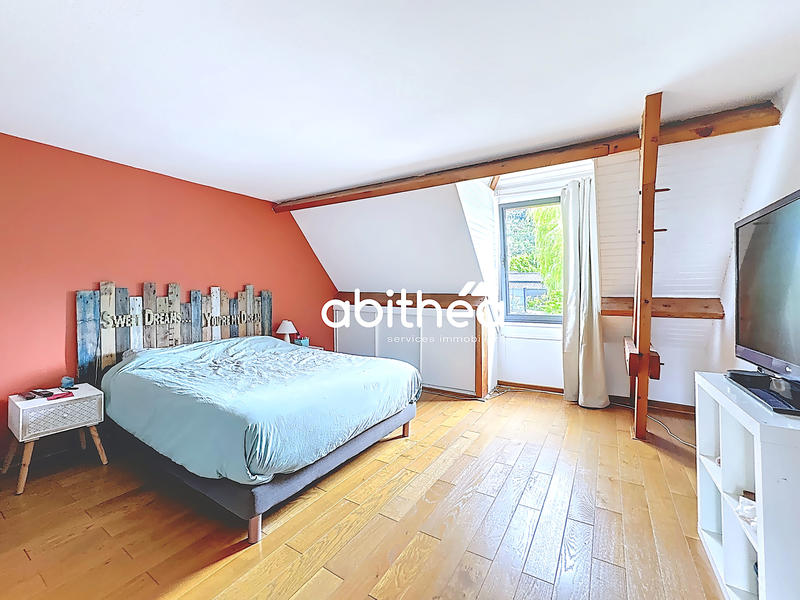 Maison - 320 m² - 7 pièces