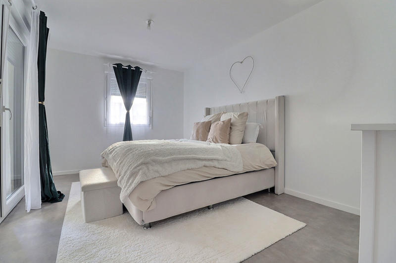 Appartement - 105 m² - 4 pièces