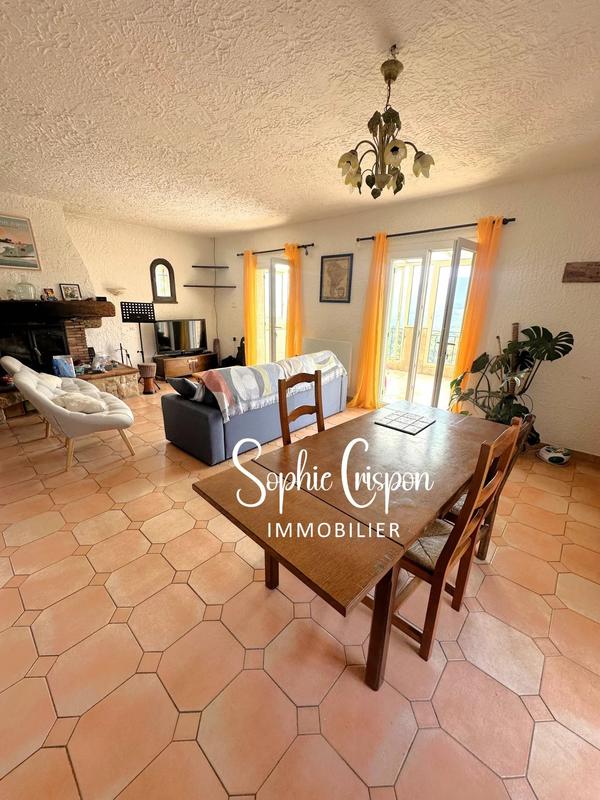 Villa - 245 m² - 8 pièces