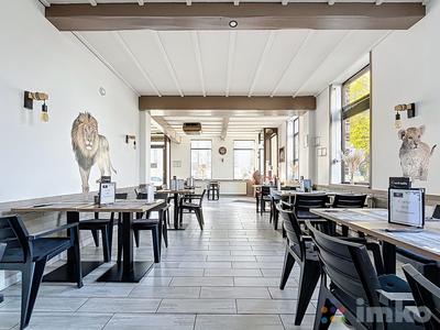 Local commercial - 338 m²