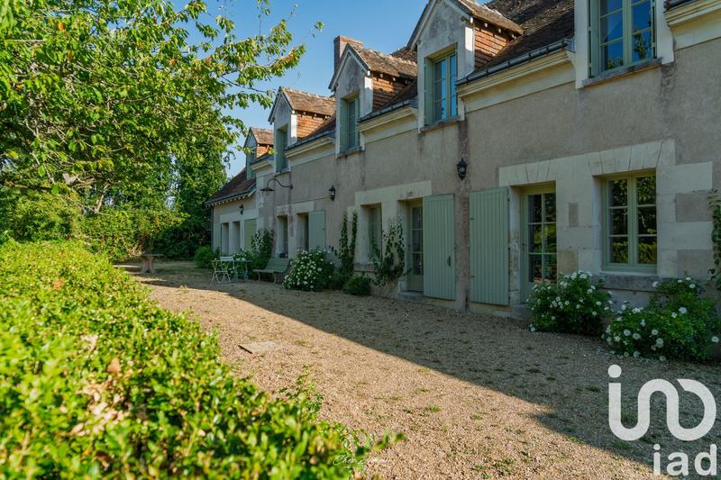 Maison - 375 m² - 11 pièces