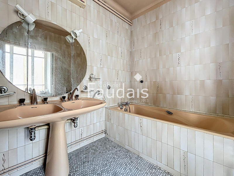 Maison - 152 m² - 7 pièces