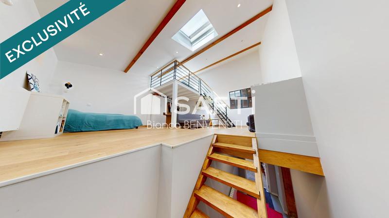 Maison - 265 m² - 7 pièces