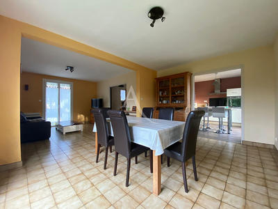 Maison - 130 m² - 6 pièces