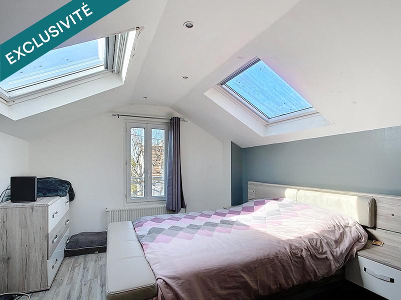 Maison - 94 m² - 5 pièces