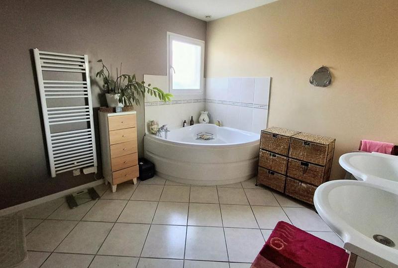 Maison - 130 m² - 4 pièces