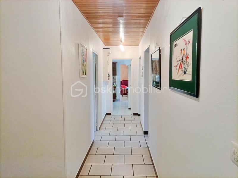 Maison traditionnelle - 157 m² - 6 pièces