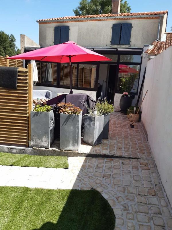 Maison - 100 m² - 5 pièces