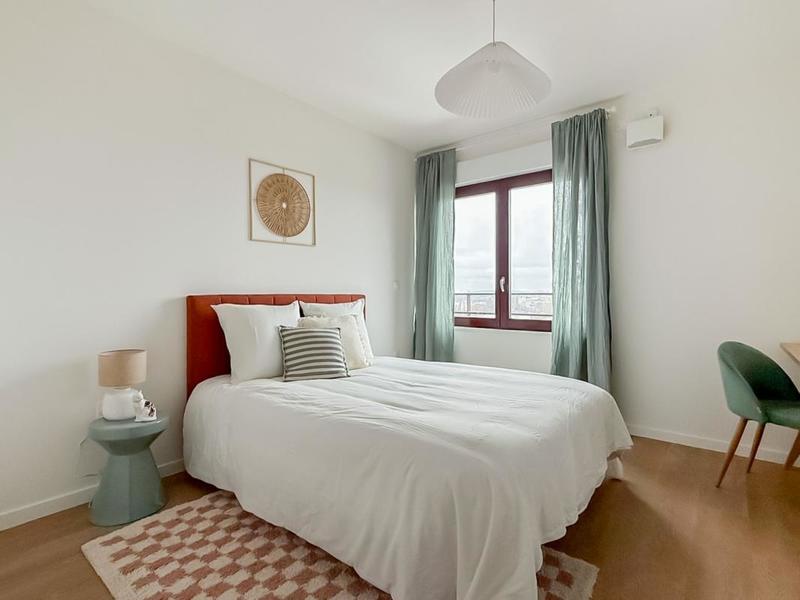 Chambre - 11 m² - 1 pièce