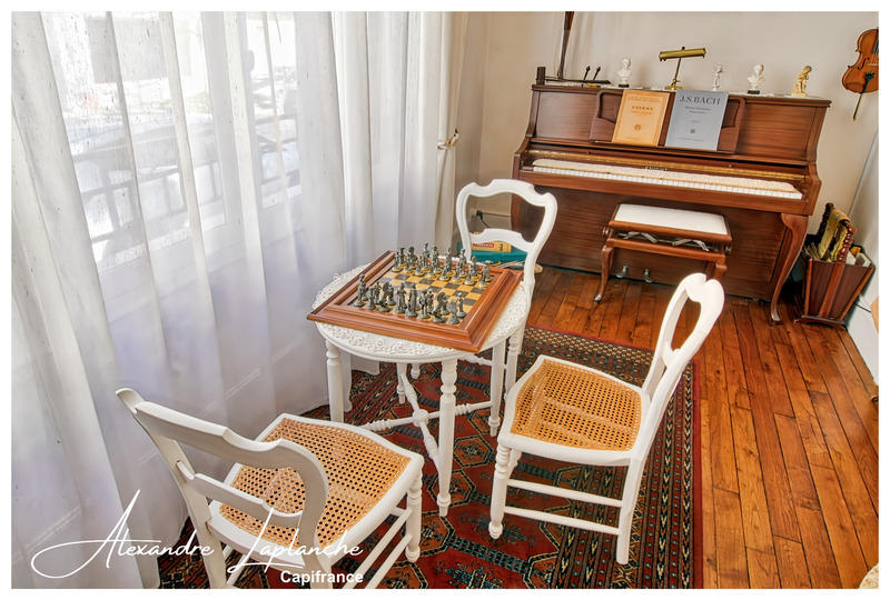 Maison bourgeoise - 217 m² - 10 pièces