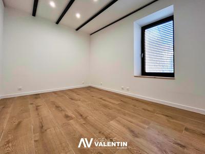 Maison - 221 m² - 9 pièces