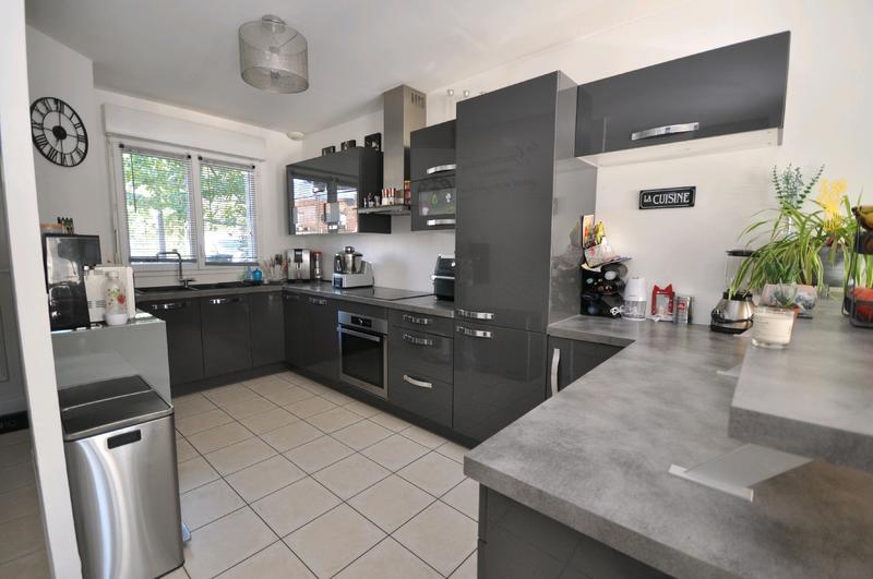 Maison - 81 m² - 5 pièces