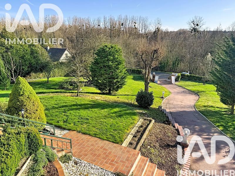 Maison - 180 m² - 5 pièces