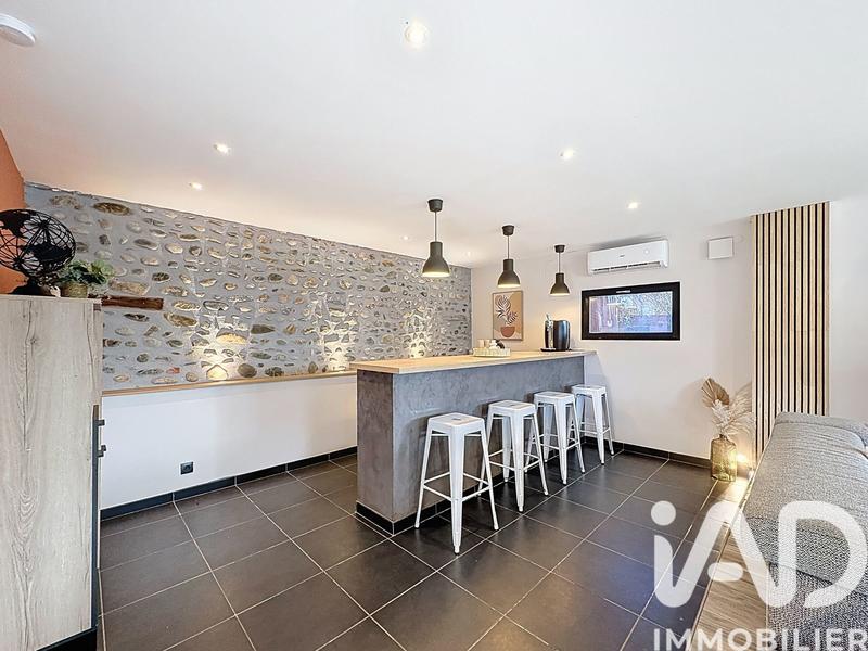 Maison - 179 m² - 6 pièces