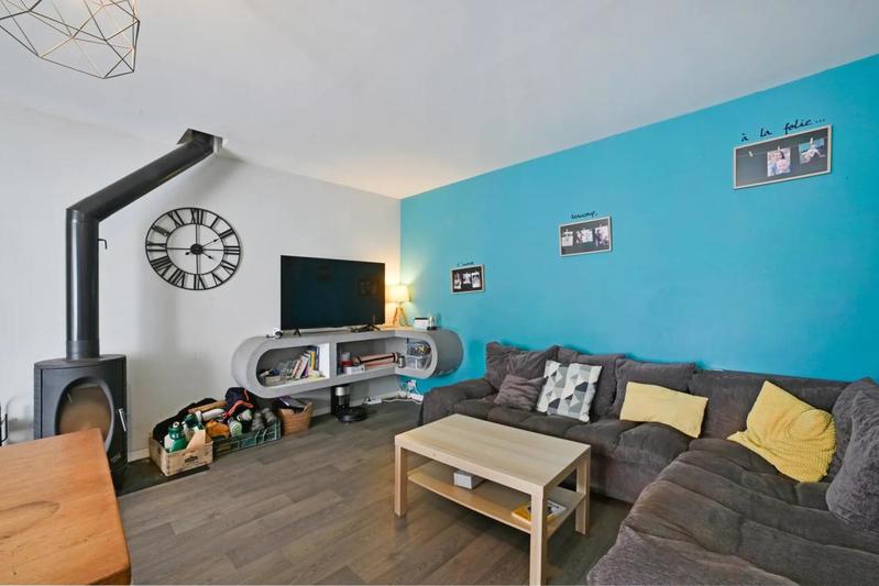 Maison - 220 m² - 9 pièces