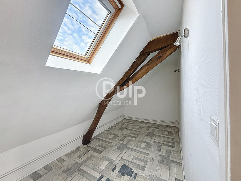 Maison - 176 m² - 8 pièces