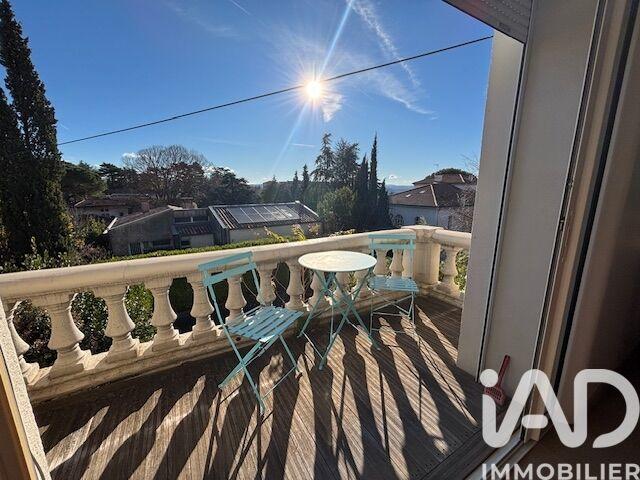 Appartement - 123 m² - 5 pièces