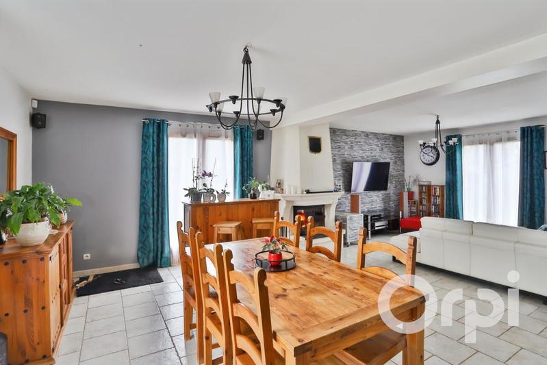 Maison - 133 m² - 5 pièces