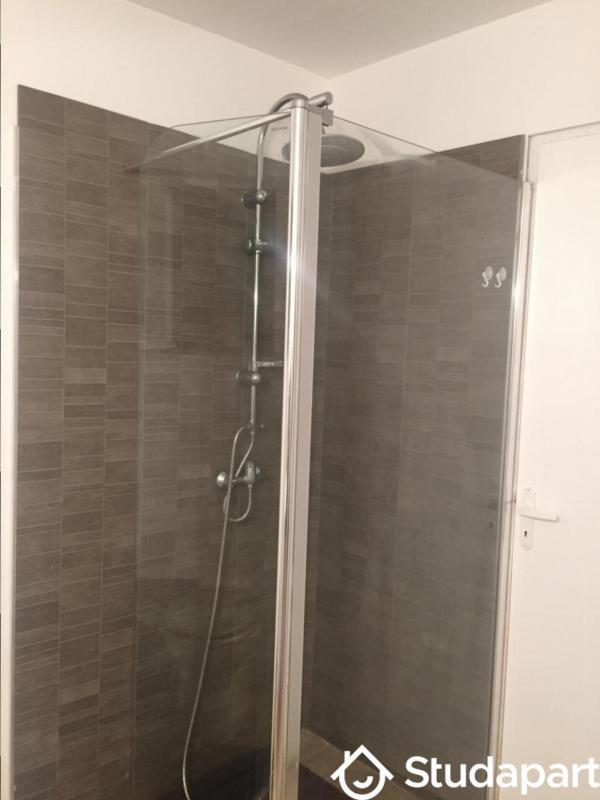 Chambre - 13 m² - 1 pièce