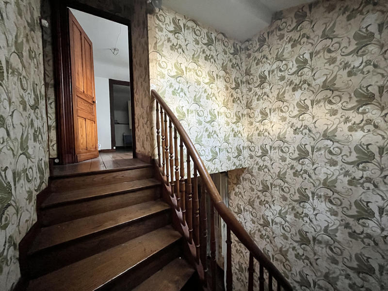 Maison - 264 m² - 13 pièces