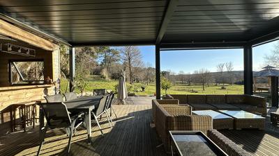 Propriété - 350 m² - 11 pièces