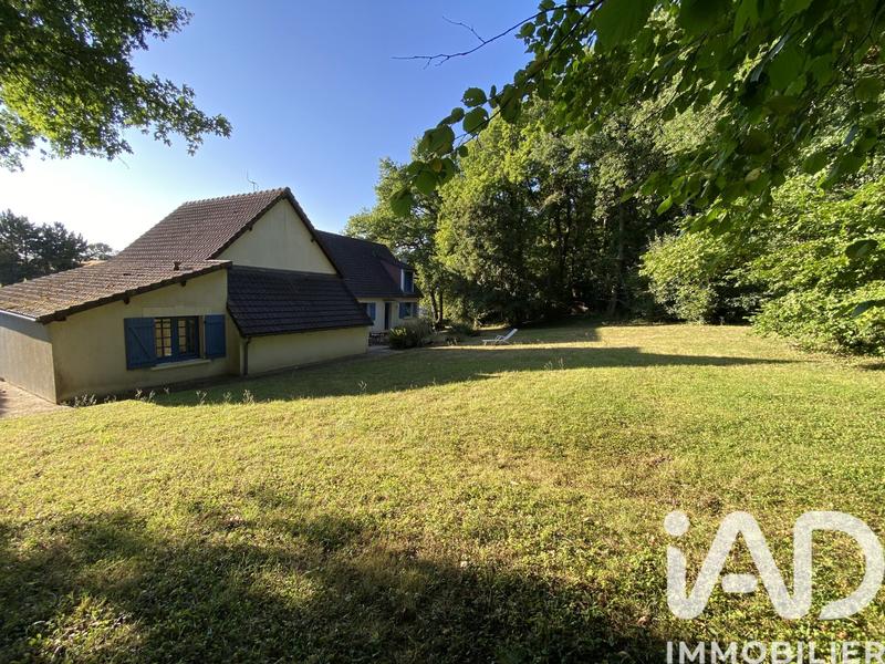 Maison - 193 m² - 9 pièces