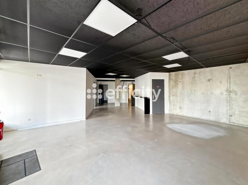 Bureau - 115 m² - 2 pièces