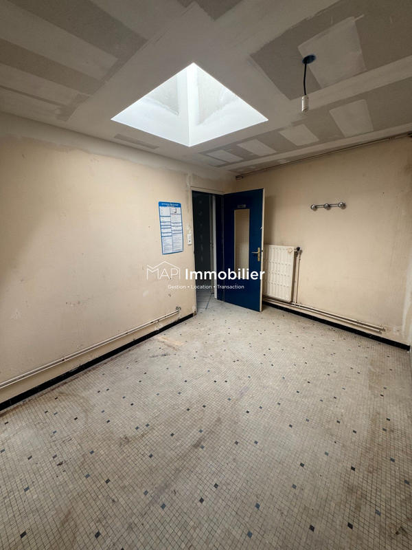 Local commercial - 116 m² - 3 pièces